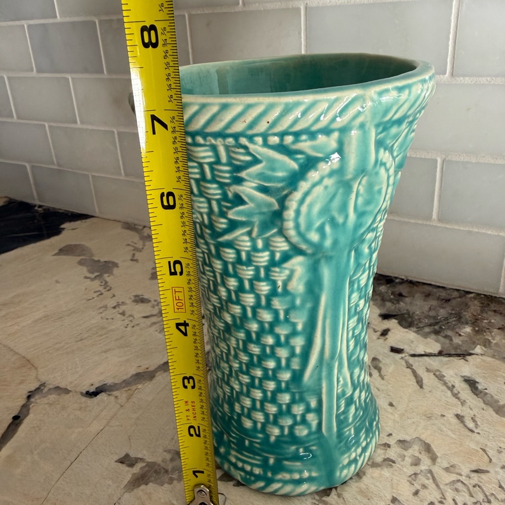 McCoy - Turquoise Leaves & Basketweave Vase - Picture 8 of 9